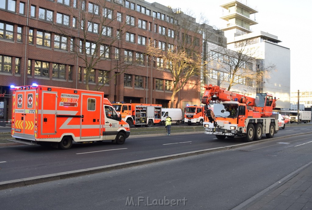 VU PKW Strab Koeln Mitte Pipinenstr Hohestr P008.JPG - Miklos Laubert